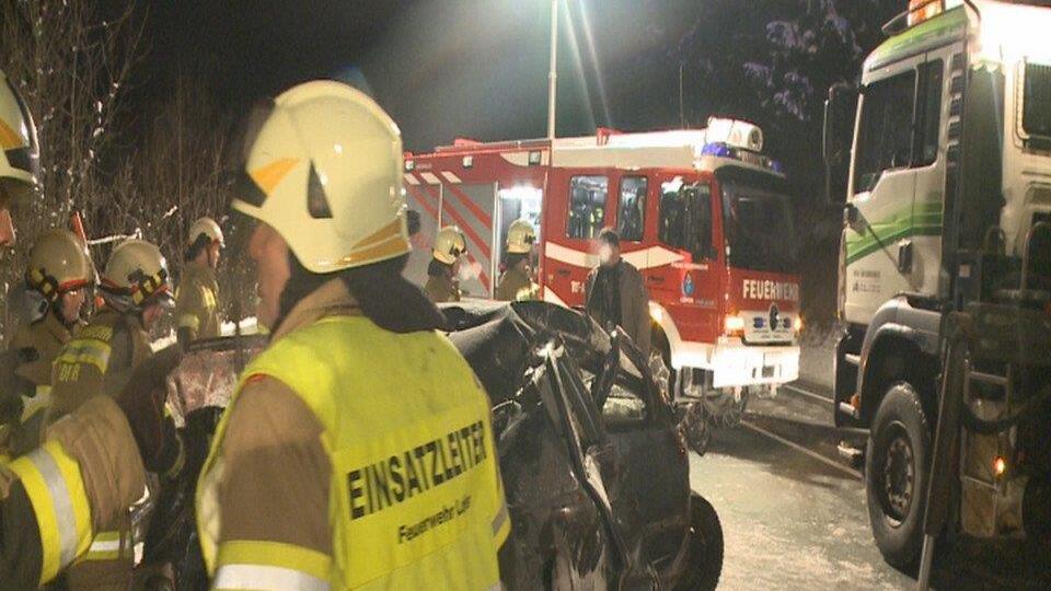 Pkw stürzt in Saalach