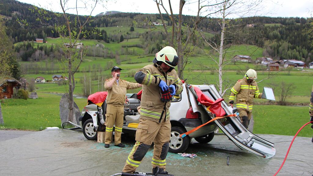 100 Jahr Jubil\u00e4um der Feuerwehr Wei\u00dfpriach