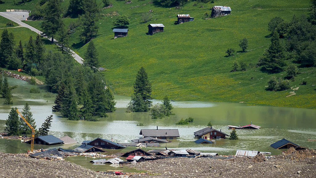 Nach Gletschersturz droht Flut in der Schweiz