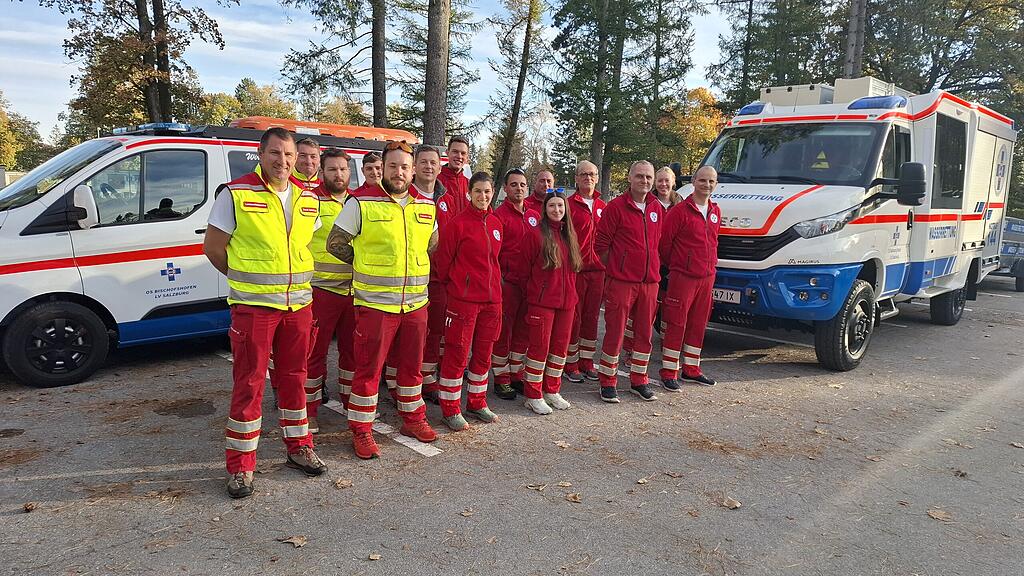 Salzburger Wasserretter bei Übung in Tirol