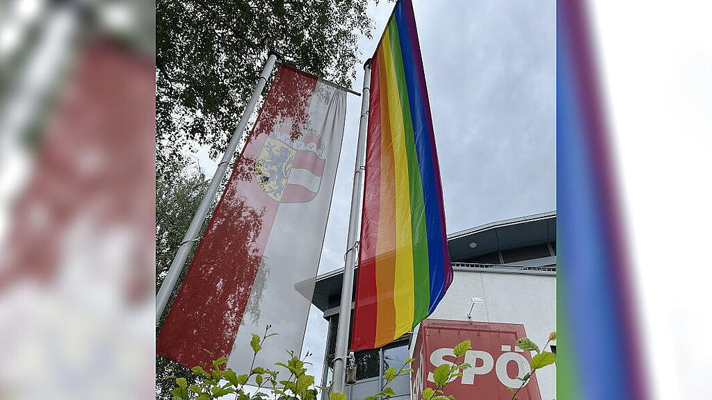 Regenbogenfahne SPÖ