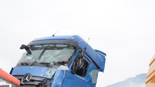 Lkw-Unfall B311