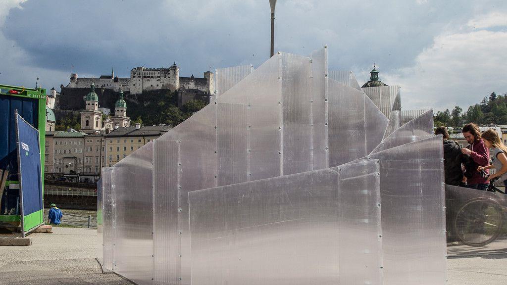 Kunstaktion am Makartsteg
