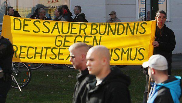 Protest gegen Neonaziaufmarsch in Dessau-Roßlau