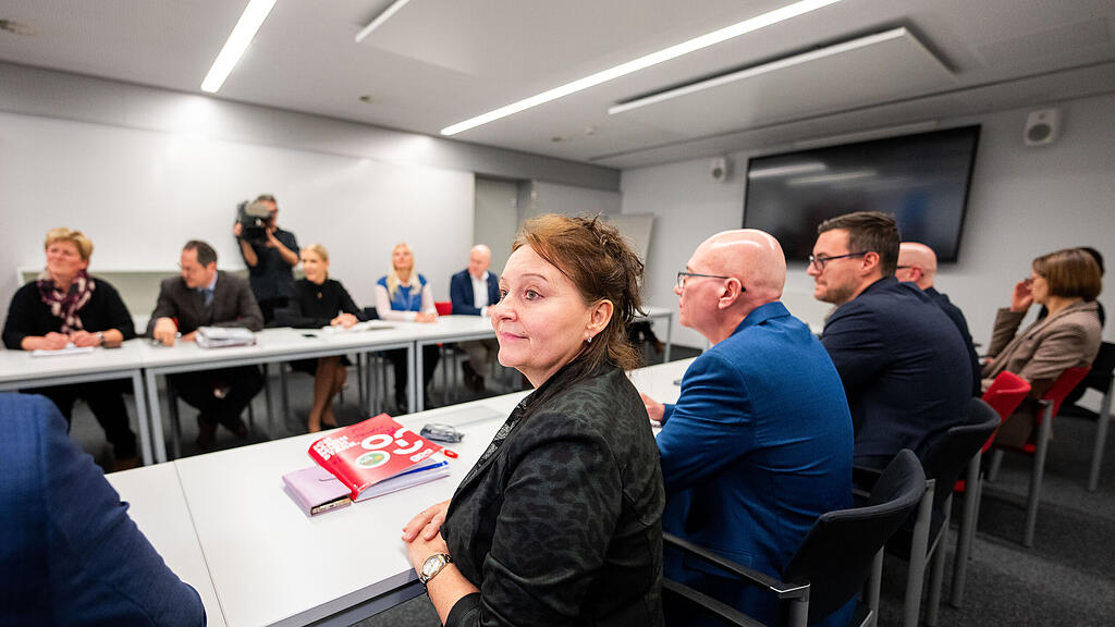 Verhandlungen handels-KV