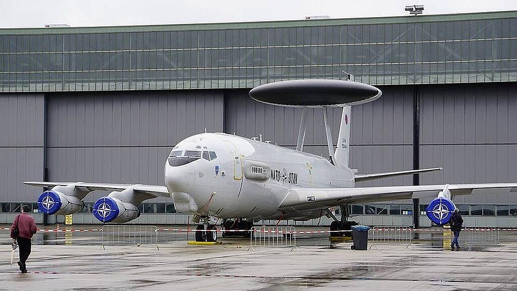 symb_NATO Flugzeug