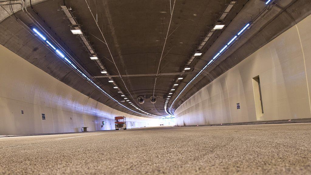 Feinschliff an der Baustelle im Lieferinger Tunnel