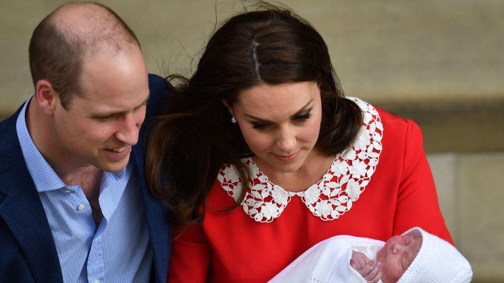 Prinz William und Herzogin Kate treten vor die Kameras