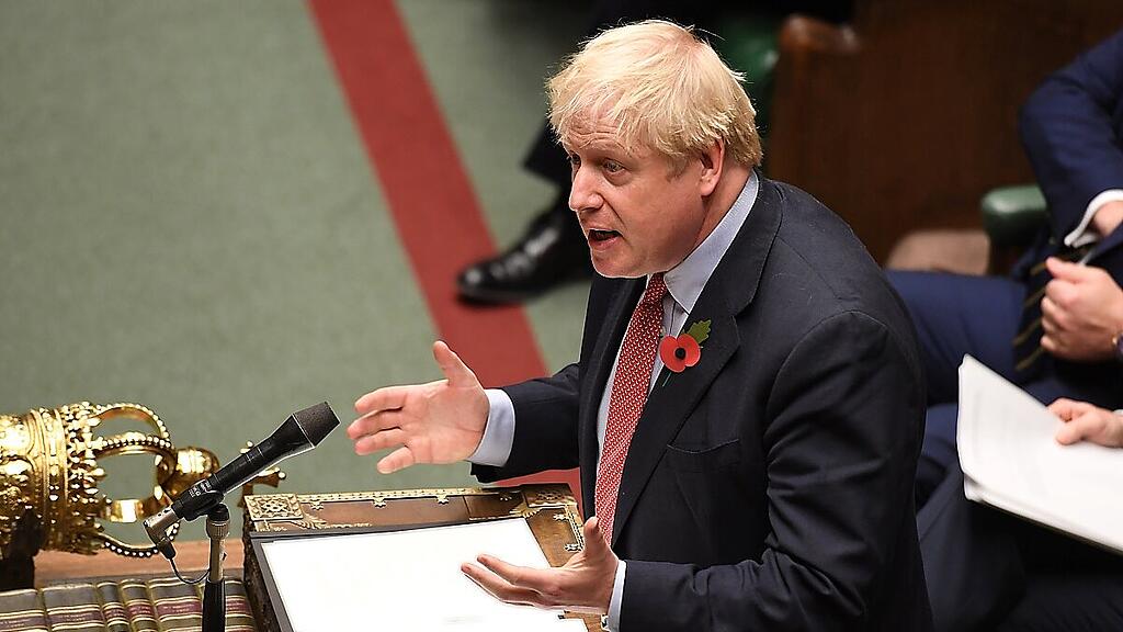 Kann sich Johnson eine absolute Mehrheit holen?
