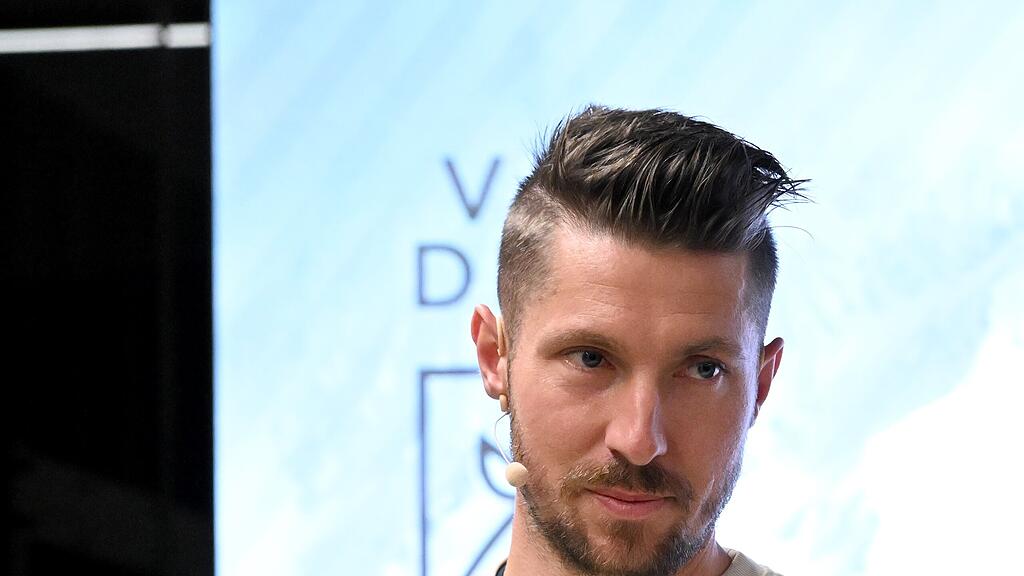 Marcel Hirscher, Van deer,