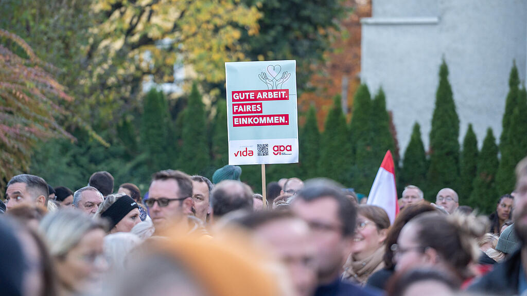 Pflege-Demo in Salzburg
