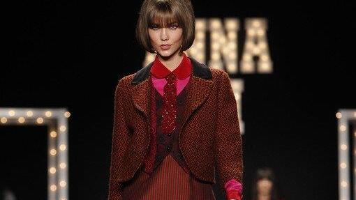 Karlie Kloss trägt einen Bob