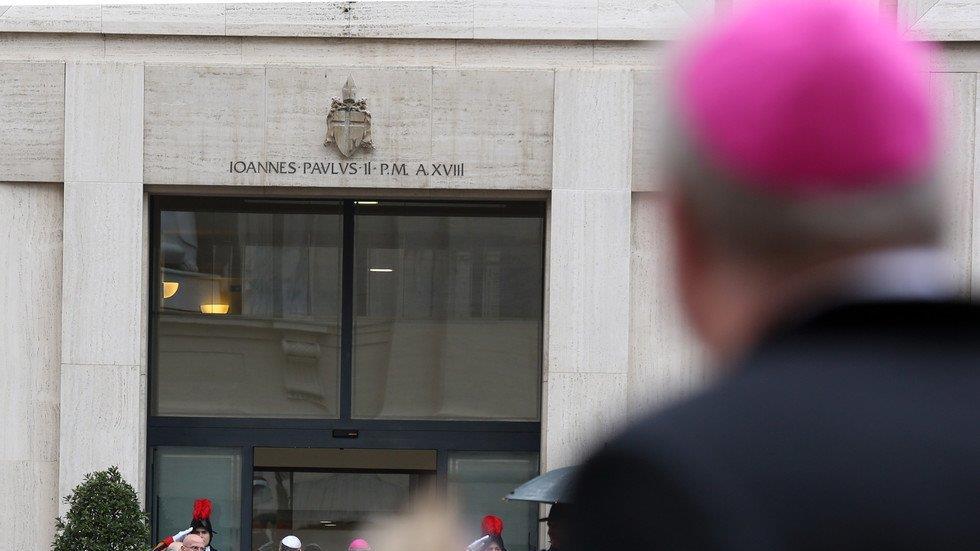 Papst begann Osterfeiern mit Chrisam-Messe