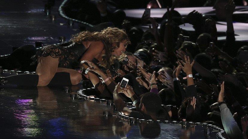 Super Bowl: Beyonce mit spektakulärem Halbzeitauftritt