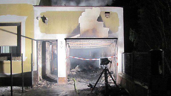 Brand brach in Garage in Strasshof aus