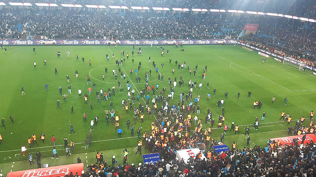 Trabzonspor vs. Fenerbahce