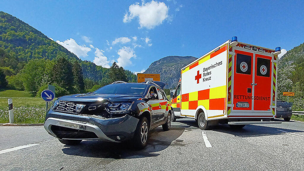 Motorrad vs Pkw Schneizlreuth