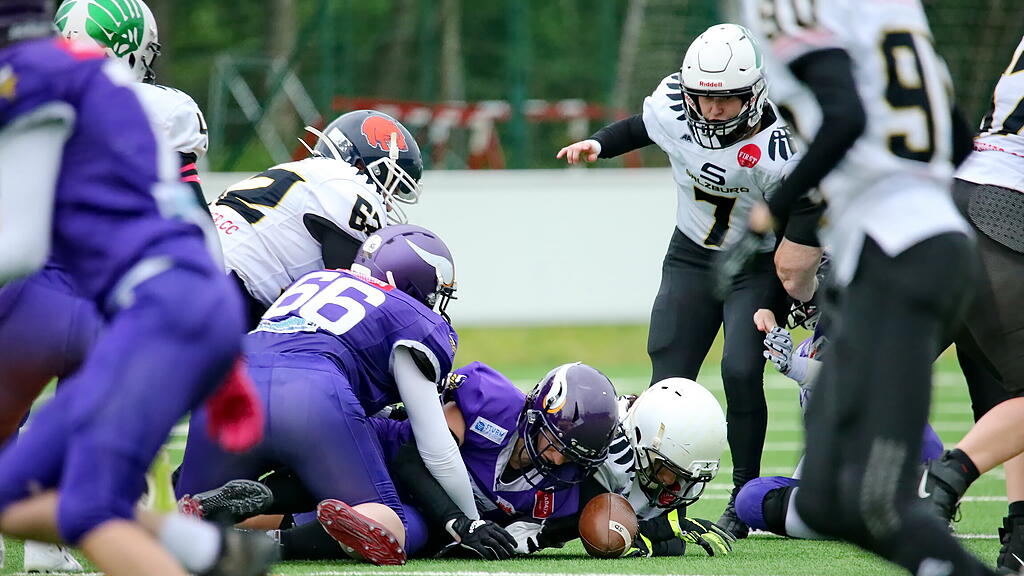 Football: Ducks Ladies gegen Vikings