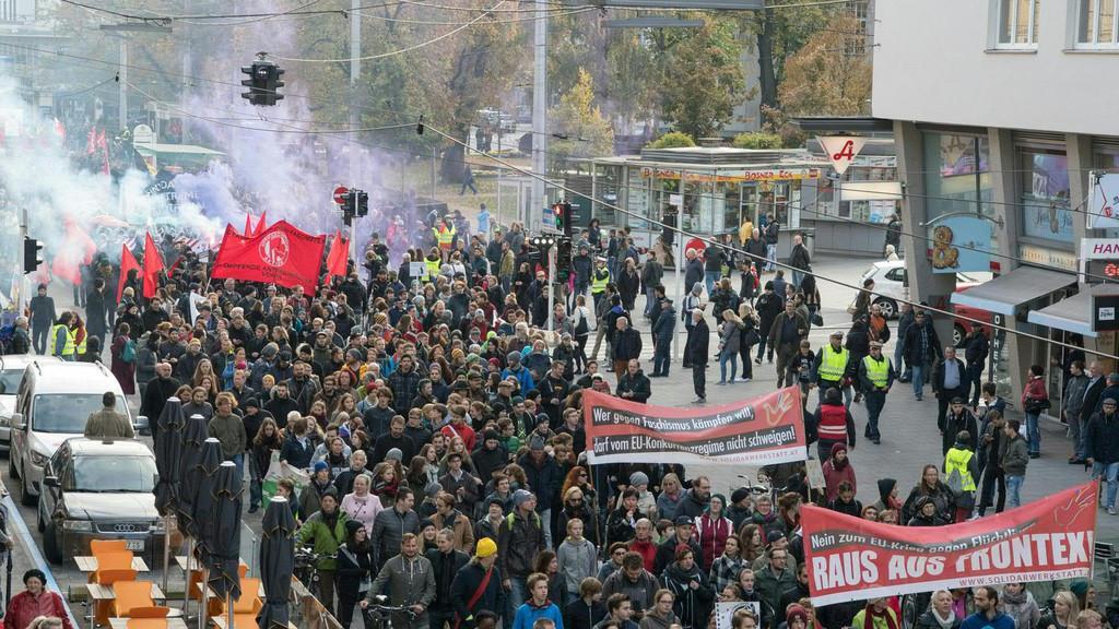 "Verteidiger Europas": Gegendemo
