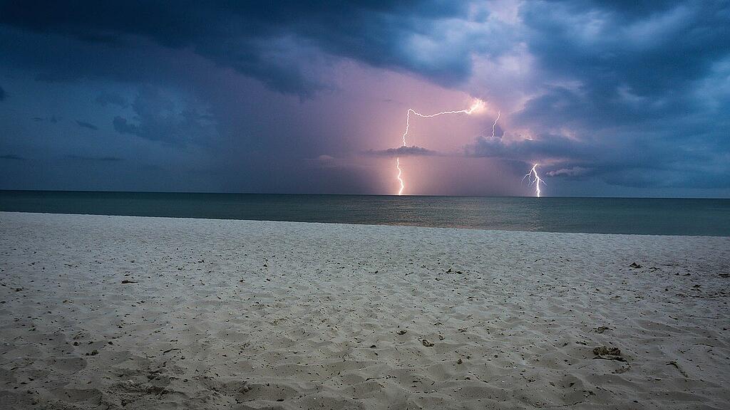 storm-2661132_1280.jpg