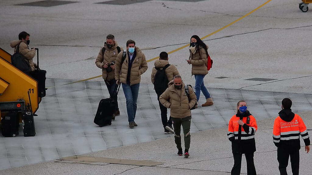 Atletico Madrid, Flughafen, Ankunft