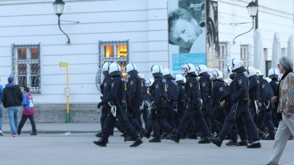 Baseler Fans in der Stadt