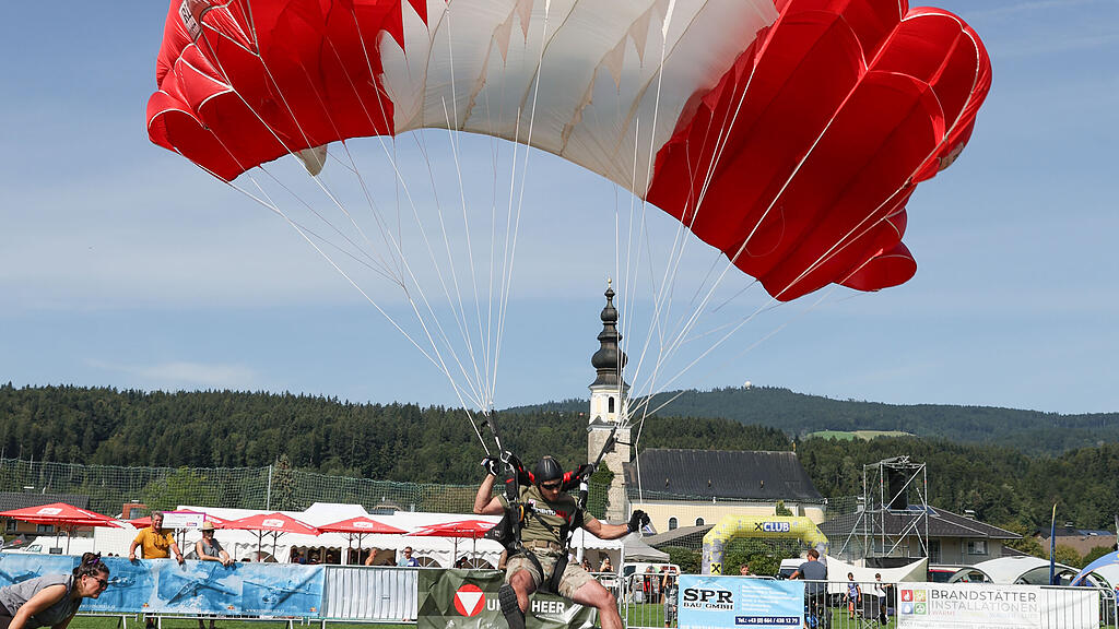 Weltcup_Fallschirmspringen20240823008.jpg