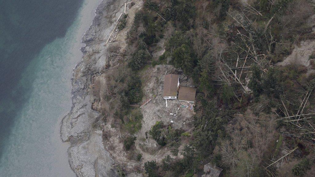 Massiver Erdrutsch auf Insel Whidbey im US-Bundesstaat Washington