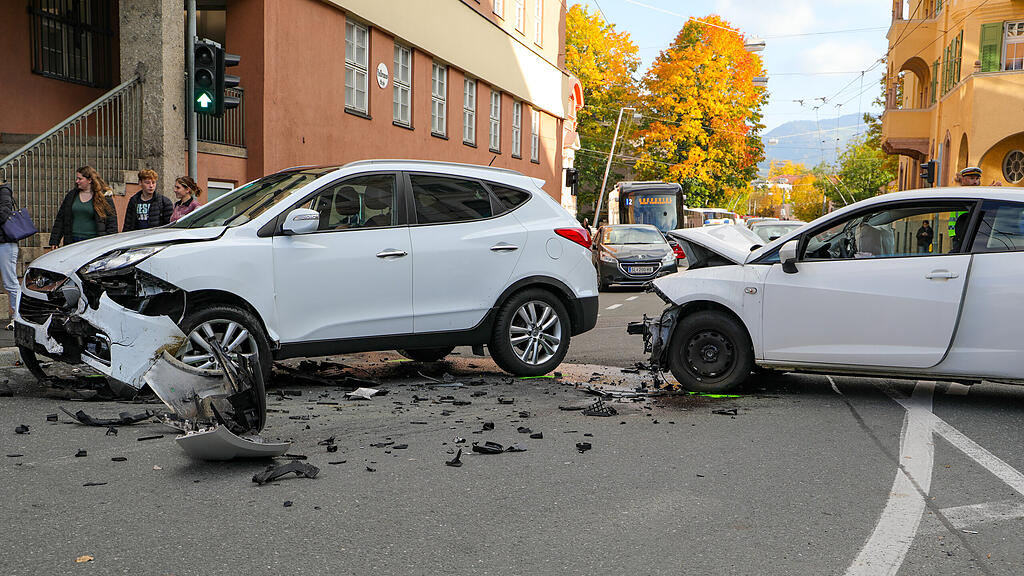 Pkw-Crash Salzburg-Nonntal