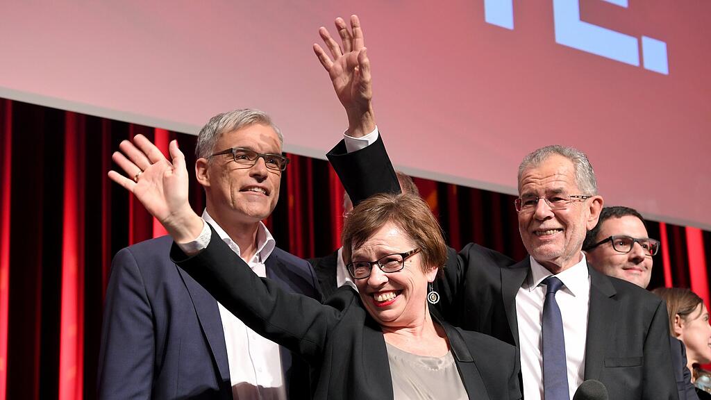 Doris Schmidauer an der Seite ihres Gatten.