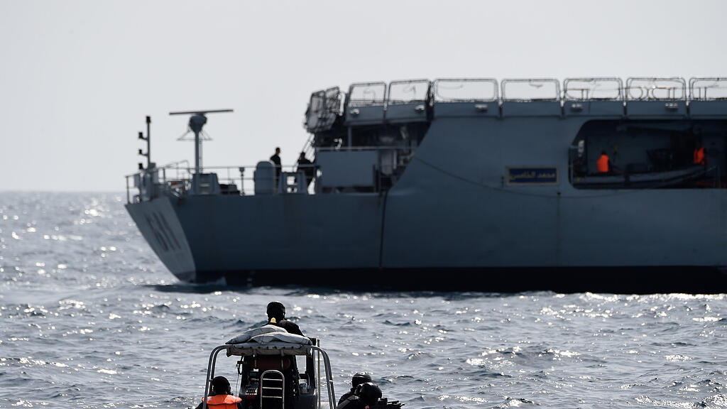Schiff, Piraten