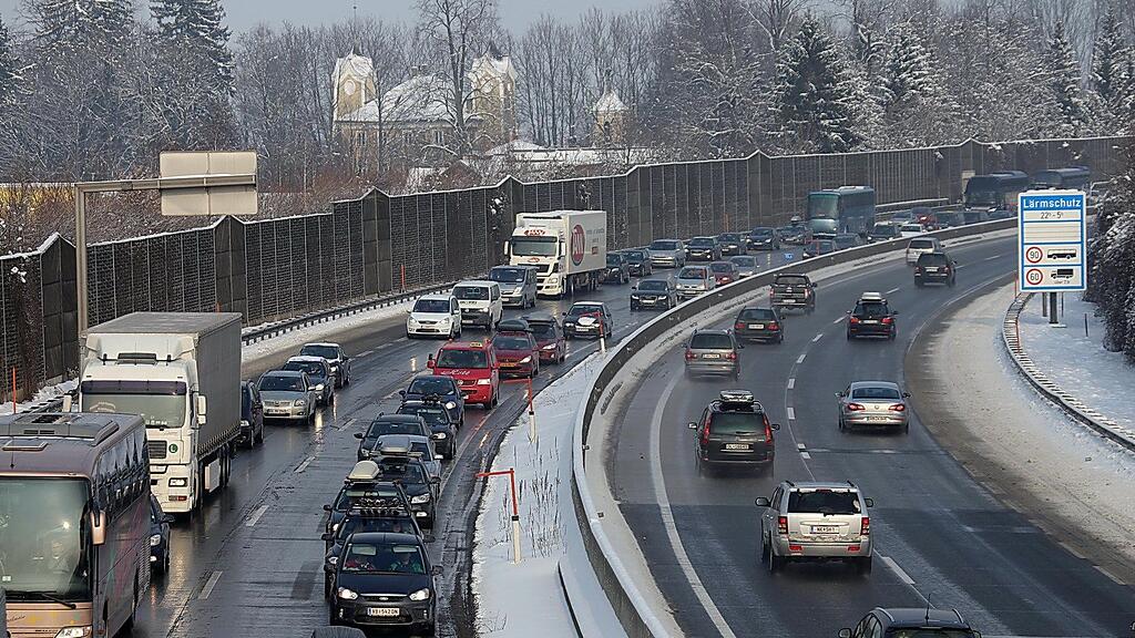 Auf der A8 bildete sich ein Großstau.