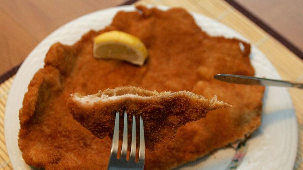 Umgerechnet werden pro Woche mehr als sieben Schnitzel vertilgt