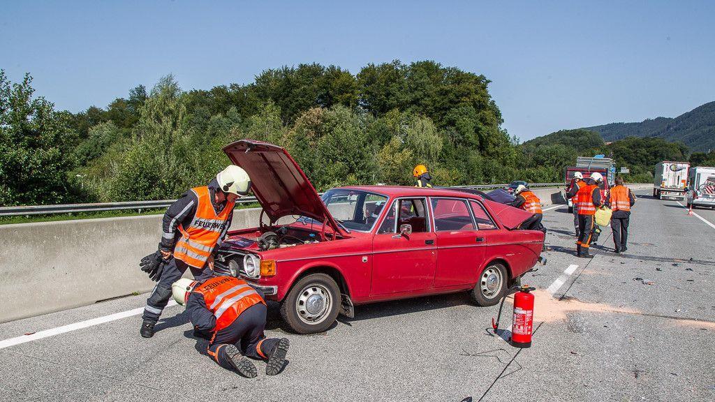 Unfall mit drei Fahrzeugen bei Salzburg-Nord