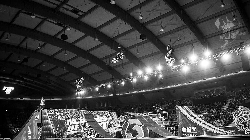 Masters of Dirt