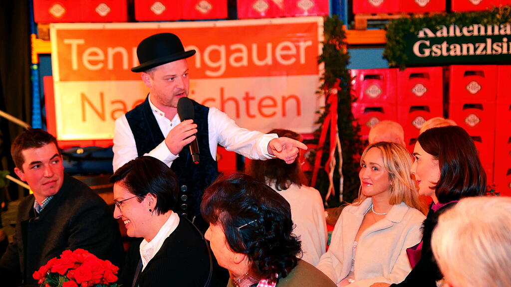 31. Gstanzlsingen aus dem Hofbr\u00e4u Kaltenhausen