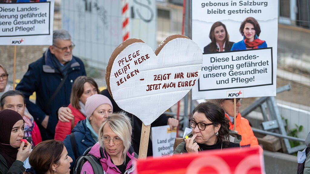 Pflege-Demo in Salzburg