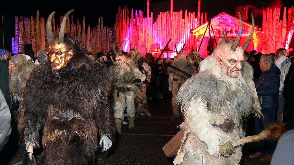 St. Leonhard Krampus-Show beim Untersberg