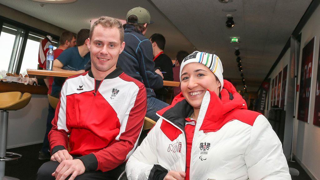 Paralympics-Athleten eingekleidet