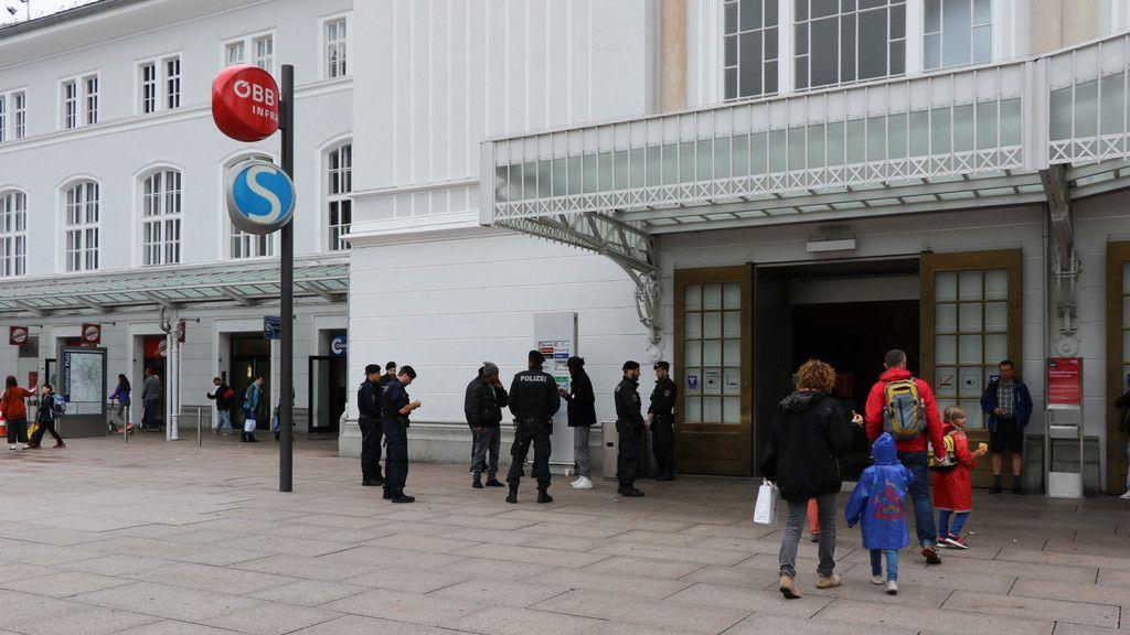 Präsenz der Polizei am Salzburger Hauptbahnhof seit August erneut erhöht