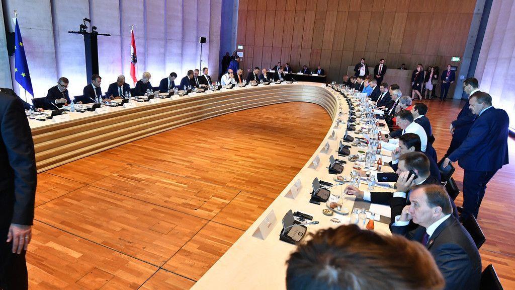Bilder der Arbeitssitzung im Mozarteum