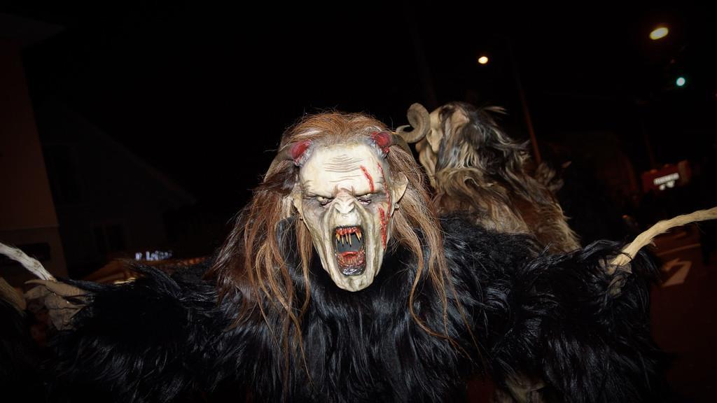 Gnigler Perchtenlauf