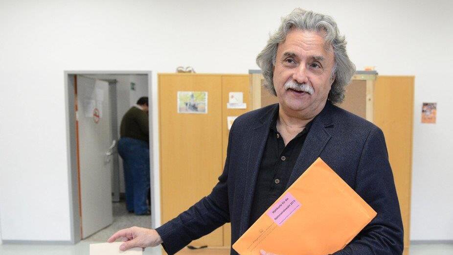 Nationalratswahl: Spitzenkandidaten geben Stimme ab