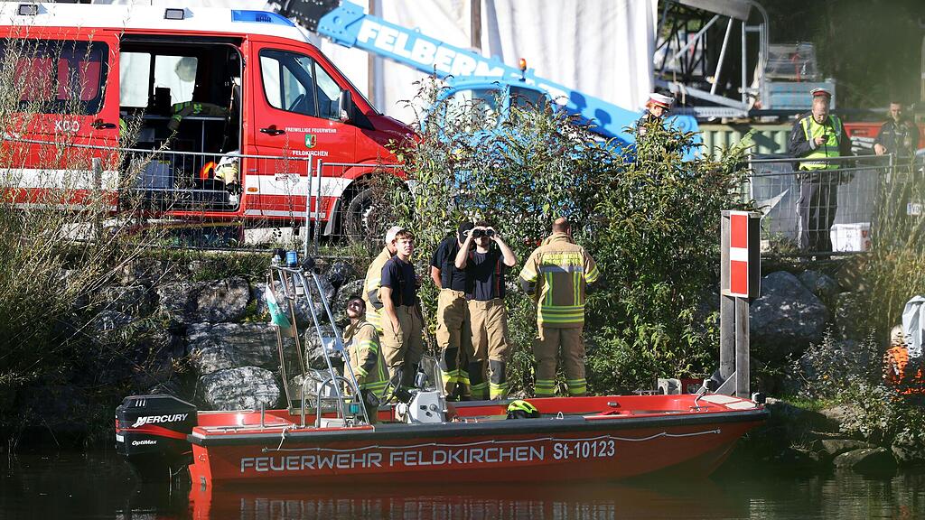 Boot auf der Mur in Graz gekentert: Suchaktion