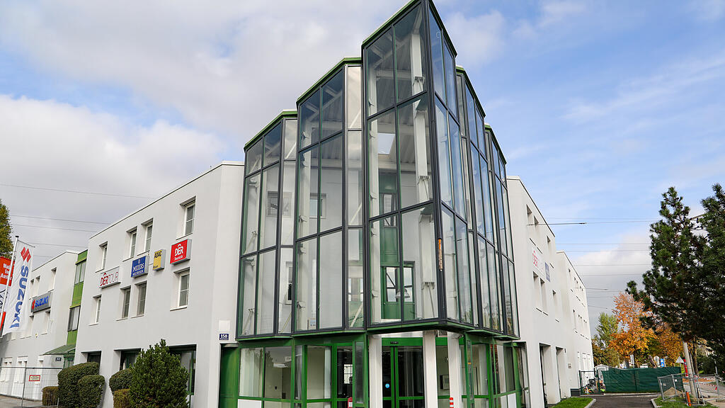 20221015_fmt_Fluechtlingszentrum_uebersiedelt_mw-1.jpg