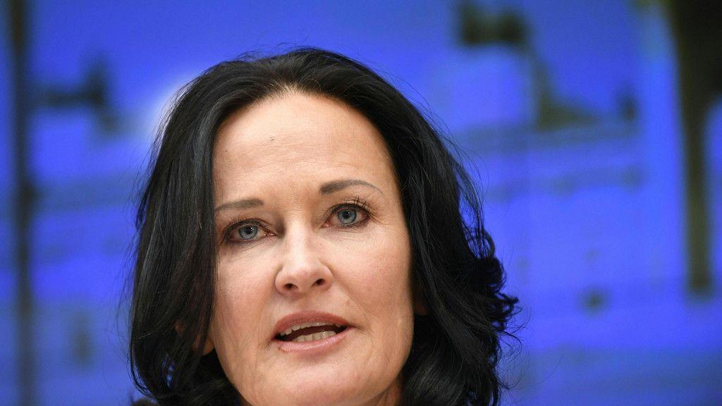 Glawischnig gibt Rücktritt bekannt