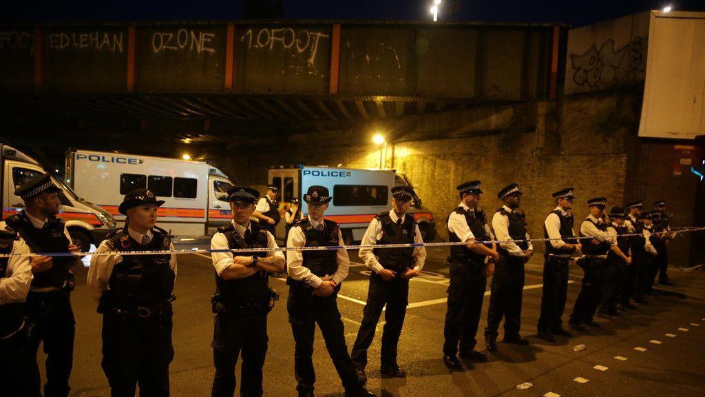 Terror in London: Fahrzeug rast in Menschenmenge