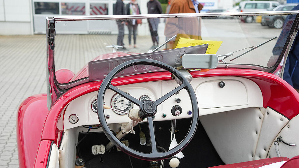 Oldtimer-Treffen in Gnigl, I