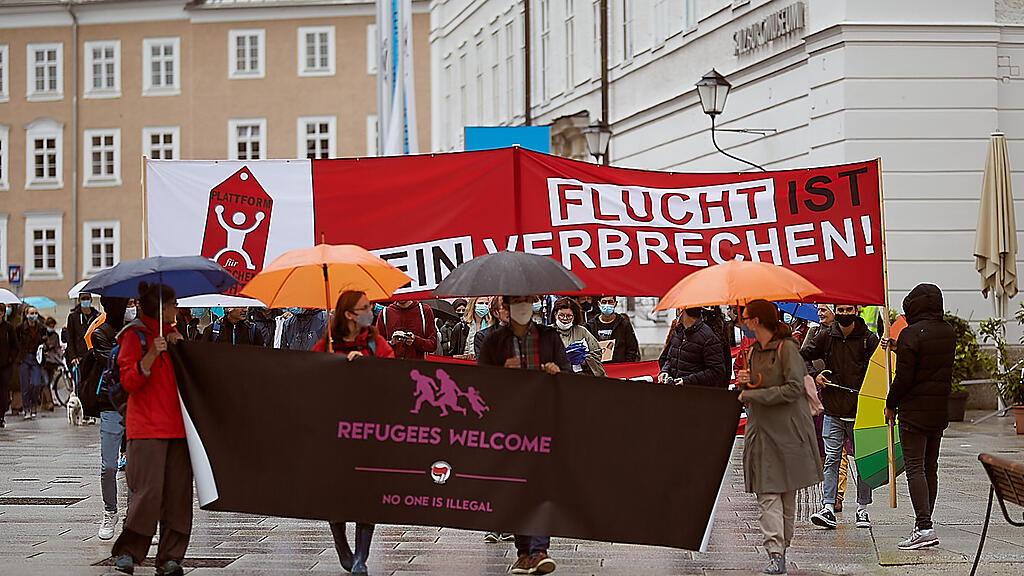 Umbrella March