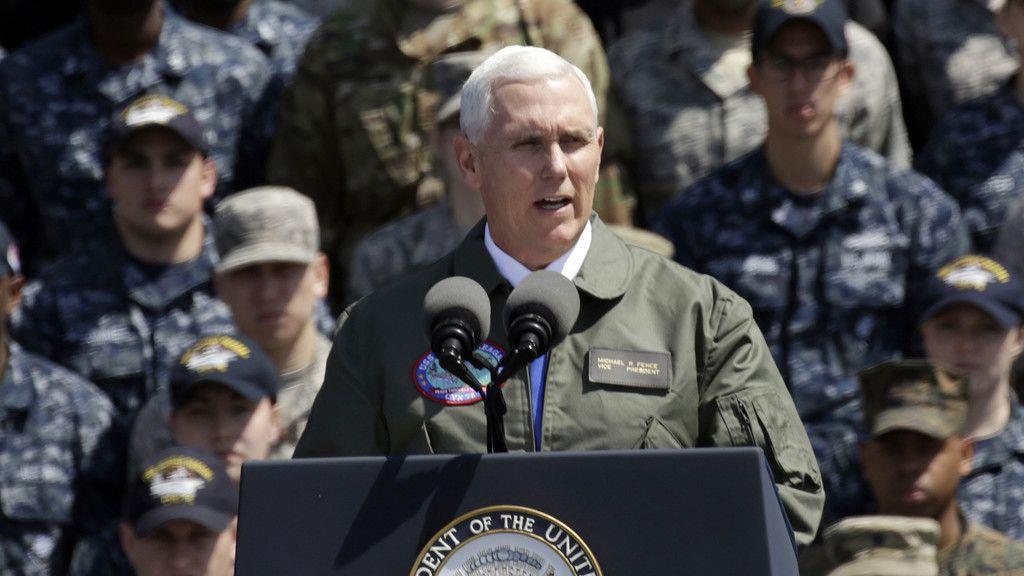 Mike Pence besucht Japan